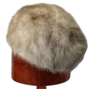 Vintage Women's Fur Pillbox Hat - A Timeless Fashion Accessory f/Simpsons Canada